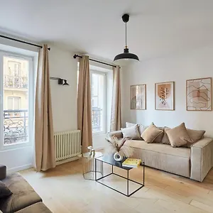 Apartment Center Of Le Marais By Prestige, Paris